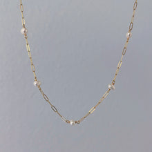 Load image into Gallery viewer, DAINTY PAPERCLIP PEARL | NECKLACE