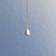 Load image into Gallery viewer, LONG PEARL | LARIAT NECKLACE