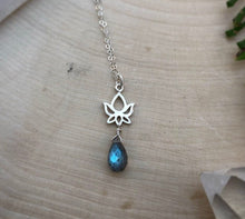 Load image into Gallery viewer, RISE ABOVE | NECKLACE