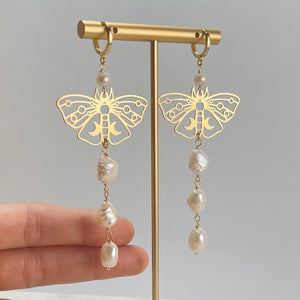 MOTH PEARL | EARRINGS