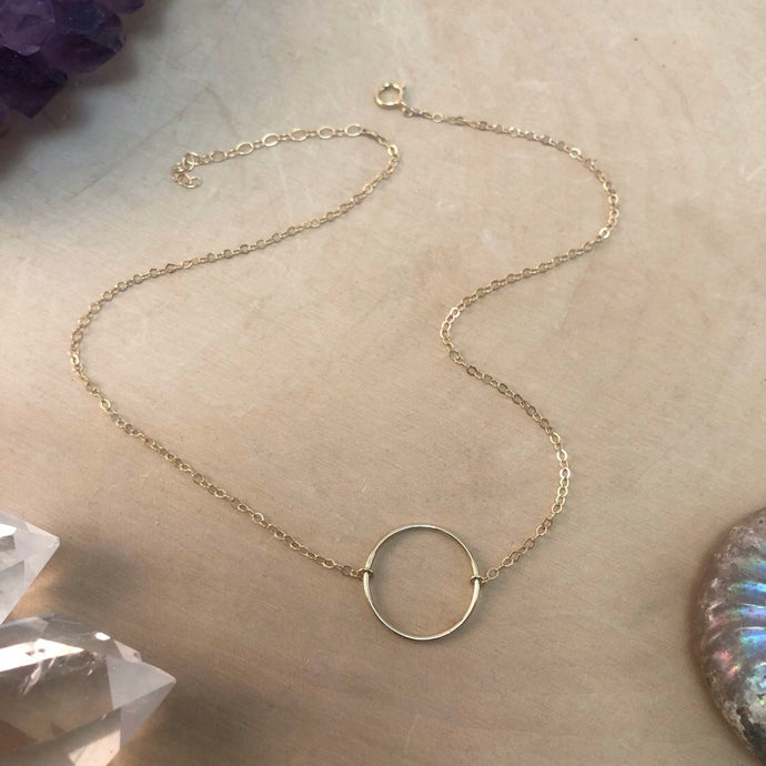DISCREET | CHOKER