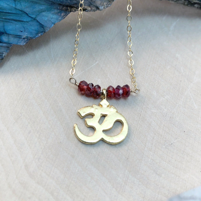 OM GEMSTONE | CHOKER