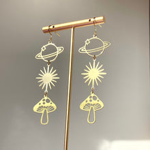 Load image into Gallery viewer, TRIP TO OUTERSPACE | EARRINGS