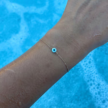 Load image into Gallery viewer, DAINTY EVIL EYE PEARL | BRACELET