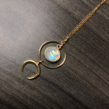 Load image into Gallery viewer, SOLAR ECLIPSE MOONSTONE | NECKLACE