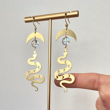 Load image into Gallery viewer, TRANSFORMATION | EARRINGS
