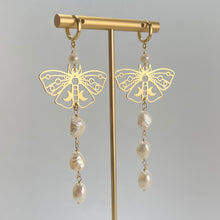 Load image into Gallery viewer, MOTH PEARL | EARRINGS